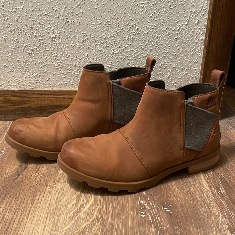Sorel - Emelie Chelsea Boot